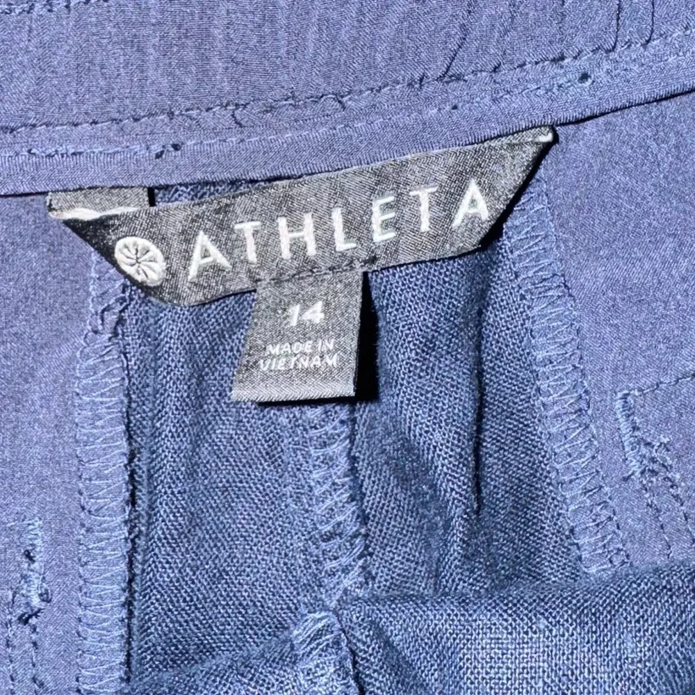 Athleta Navy Blue Drawstring Casual Shorts
